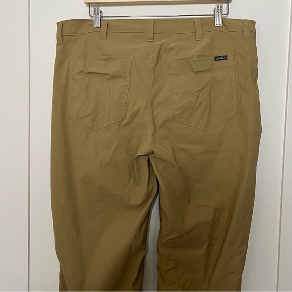 Eddie Bauer Tech Pants Mens 38x30 Tan Fleece Lined Nylon Cargo Stretch Outdoors - Picture 7 of 15